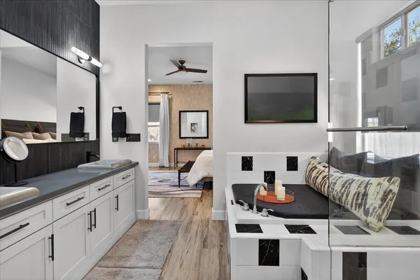 $679,000 | 2776 East Muncie Avenue, Fresno, CA 93720