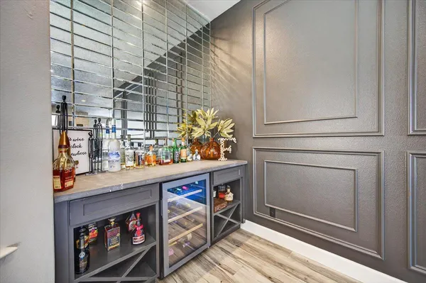 $679,000 | 2776 East Muncie Avenue, Fresno, CA 93720