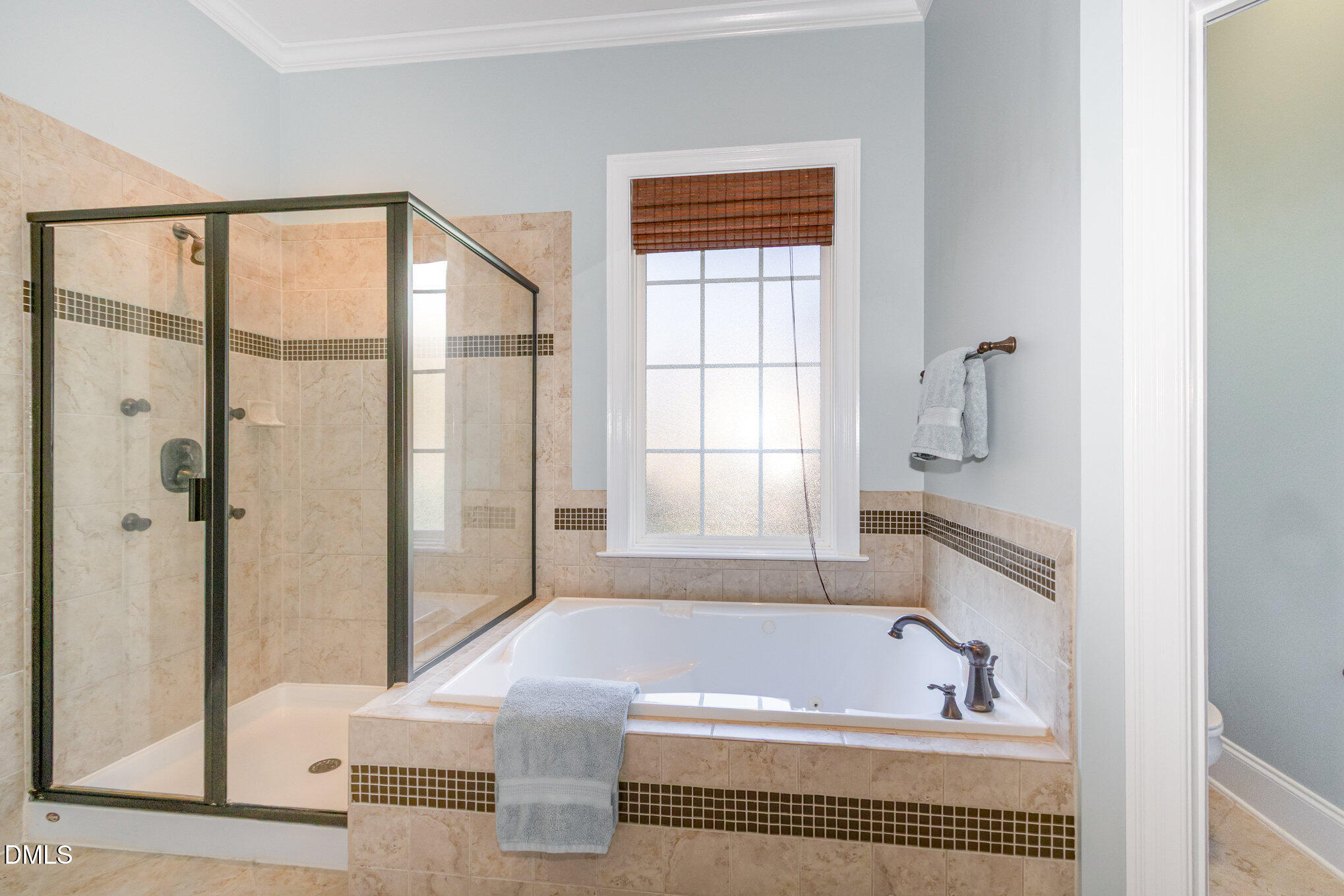 8517 Stonechase Drive Raleigh, NC 27613 - Photo 27 of 37 028_file_923