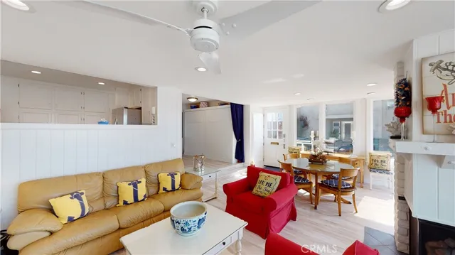 $12,999 | 510 1/2 South Bay Front, Newport Beach, CA 92662