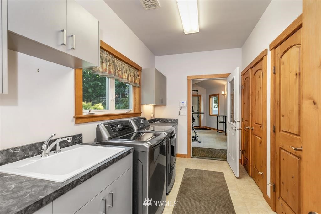 2388 Oak Bay Road Port Hadlock, WA 98339 - Photo 17 of 40 Gallery Image 17