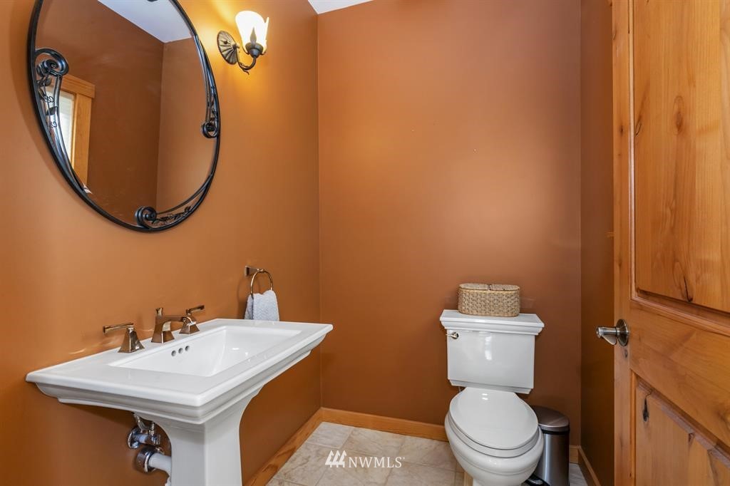 2388 Oak Bay Road Port Hadlock, WA 98339 - Photo 19 of 40 Gallery Image 19