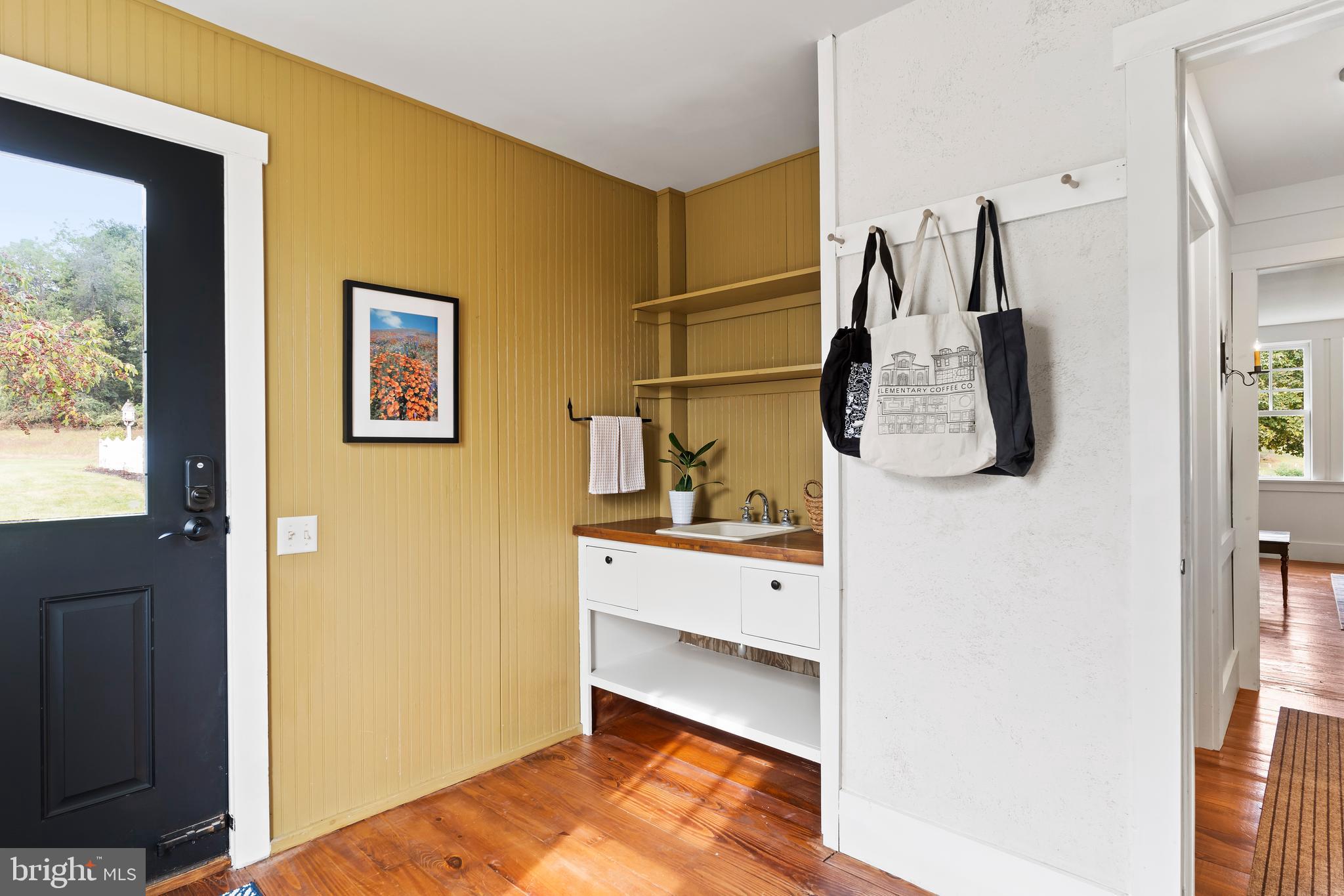 111 Old Stonehouse Road North Carlisle, PA 17015 - Photo 24 of 64 First Flood Mudroom