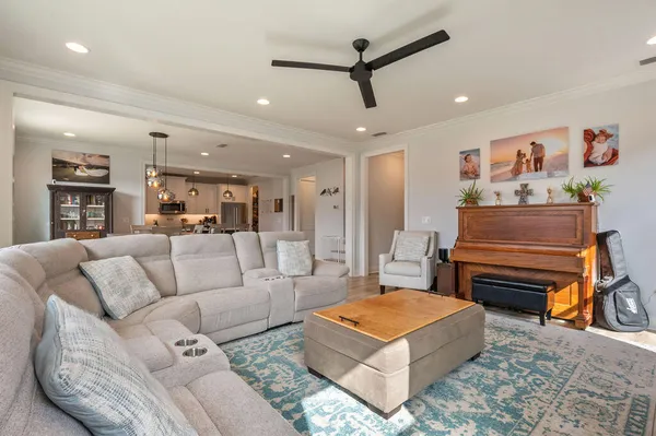 $635,000 | 153 Raiders Trail, Unit LOT 70, Valparaiso, FL 32580