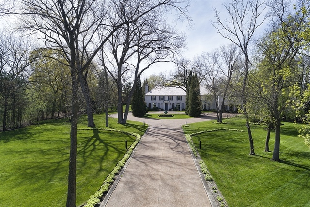 578 Sunset Ridge Road Northfield, IL 60093 - Photo 1 of 21 a view of a park with large trees