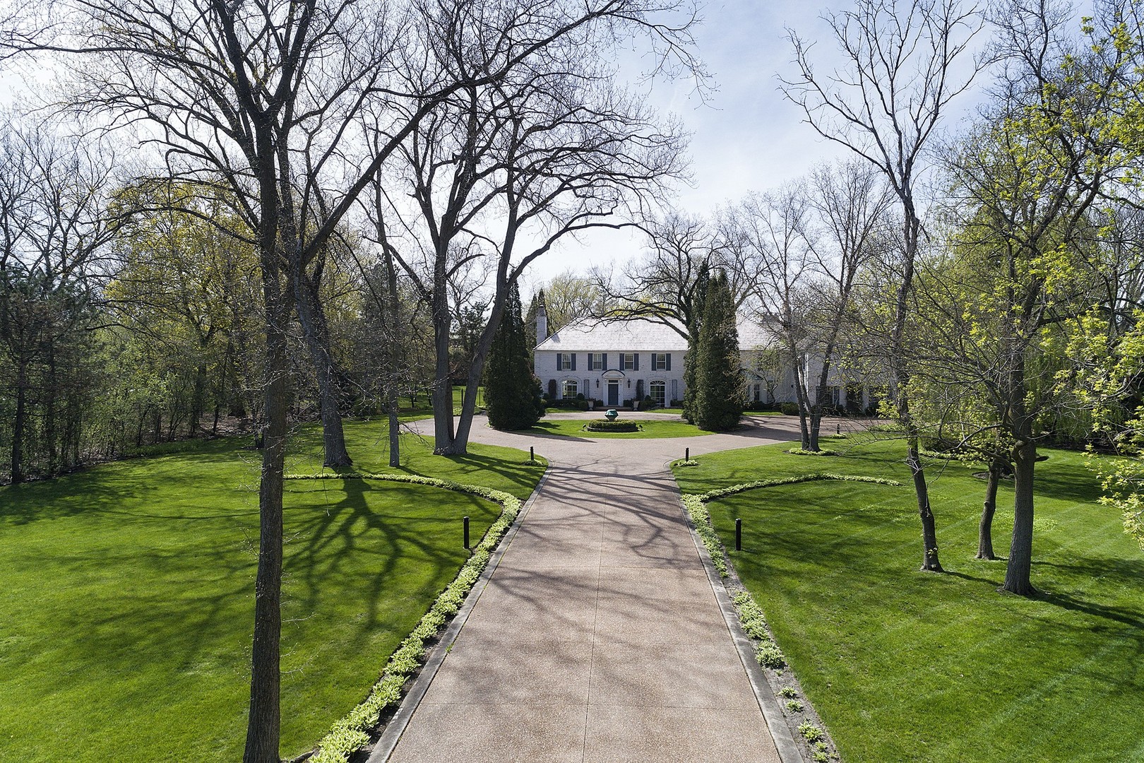 578 Sunset Ridge Road Northfield, IL 60093 - Photo 2 of 21 a view of a park with large trees