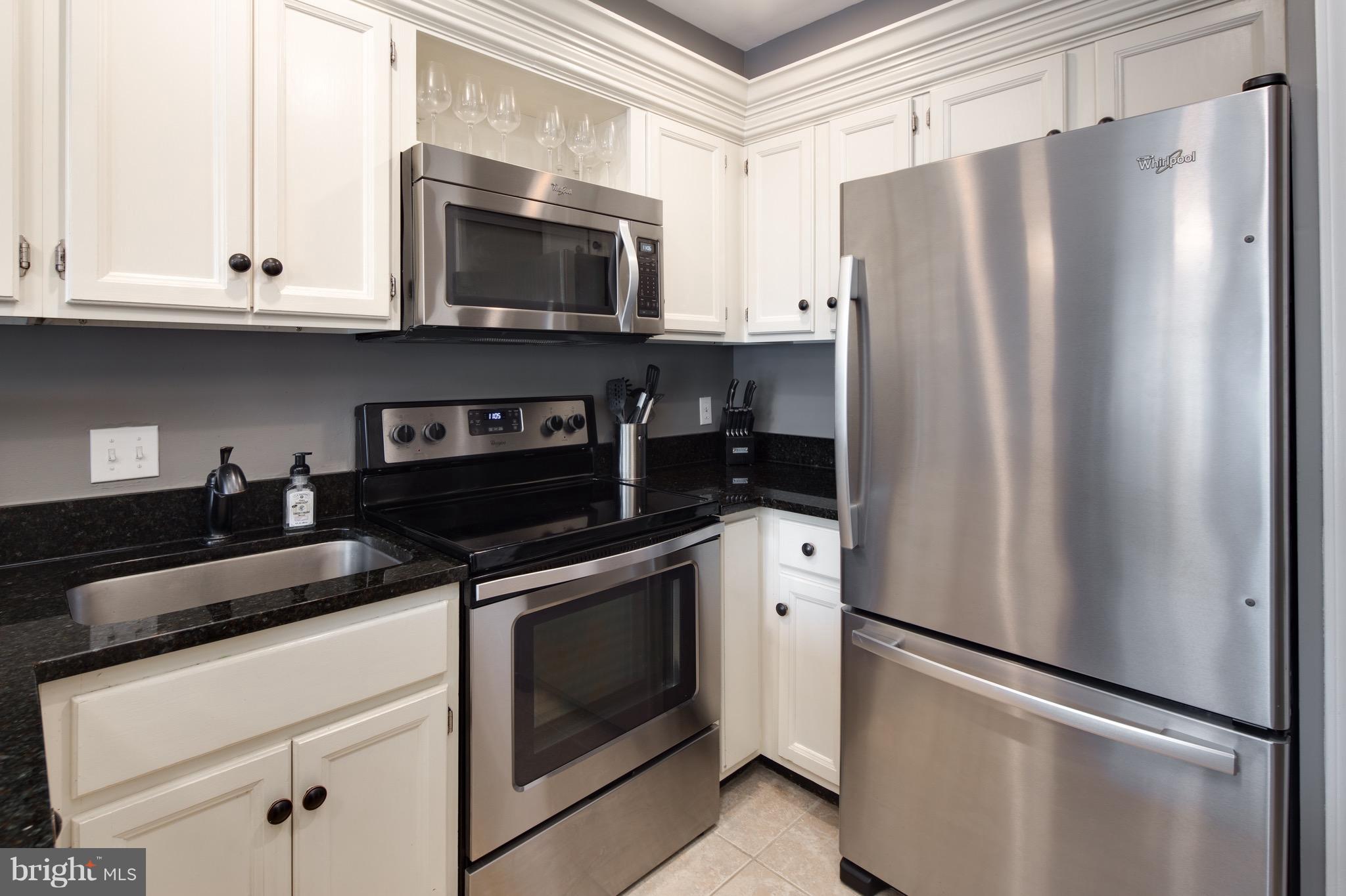 6003 Sunset Ridge Court Centreville, VA 20121 - Photo 11 of 26 Kitchen