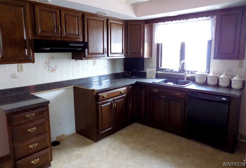 161 Brighton Road Tonawanda, NY 14150 - Photo 10 of 40