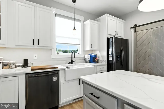 $499,900 | 1870 Buck Hill Drive, York, PA 17408