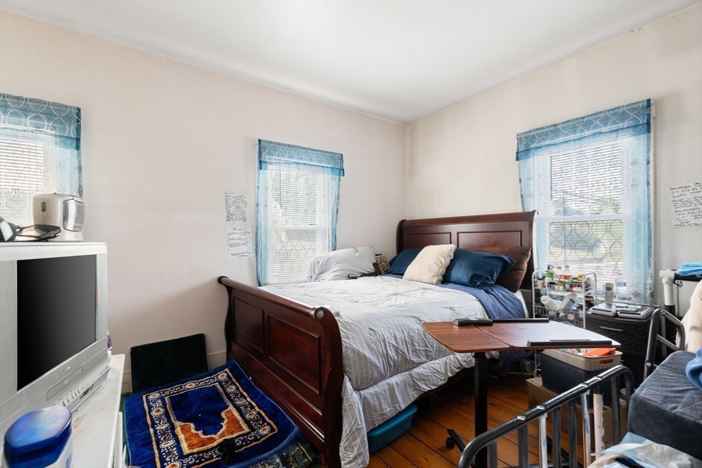 558 West Main Street Avon, MA 02322 - Photo 23 of 29