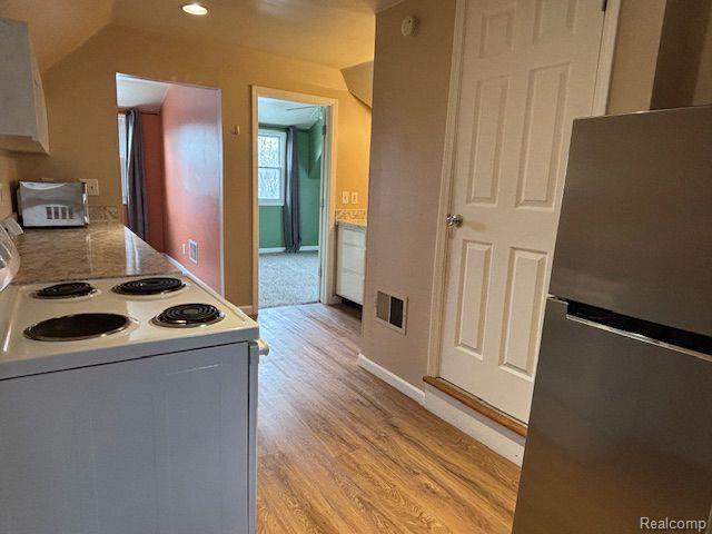 728 Barkell Street, Unit 2 Pontiac, MI 48340 - Photo 5 of 9
