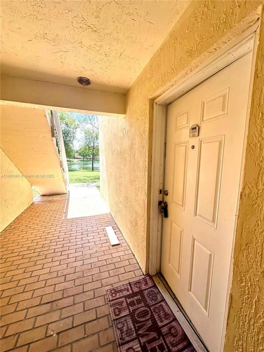 Playland Hollywood, FL 33021 - Photo 3 of 18 a view of a bathroom