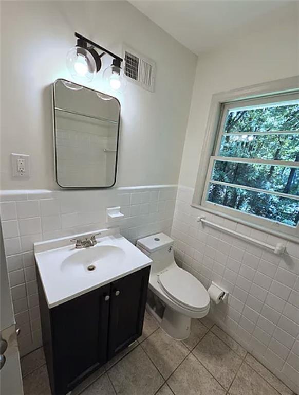 2863 Catalina Drive Decatur, GA 30032 - Photo 9 of 15 Gallery Image 9