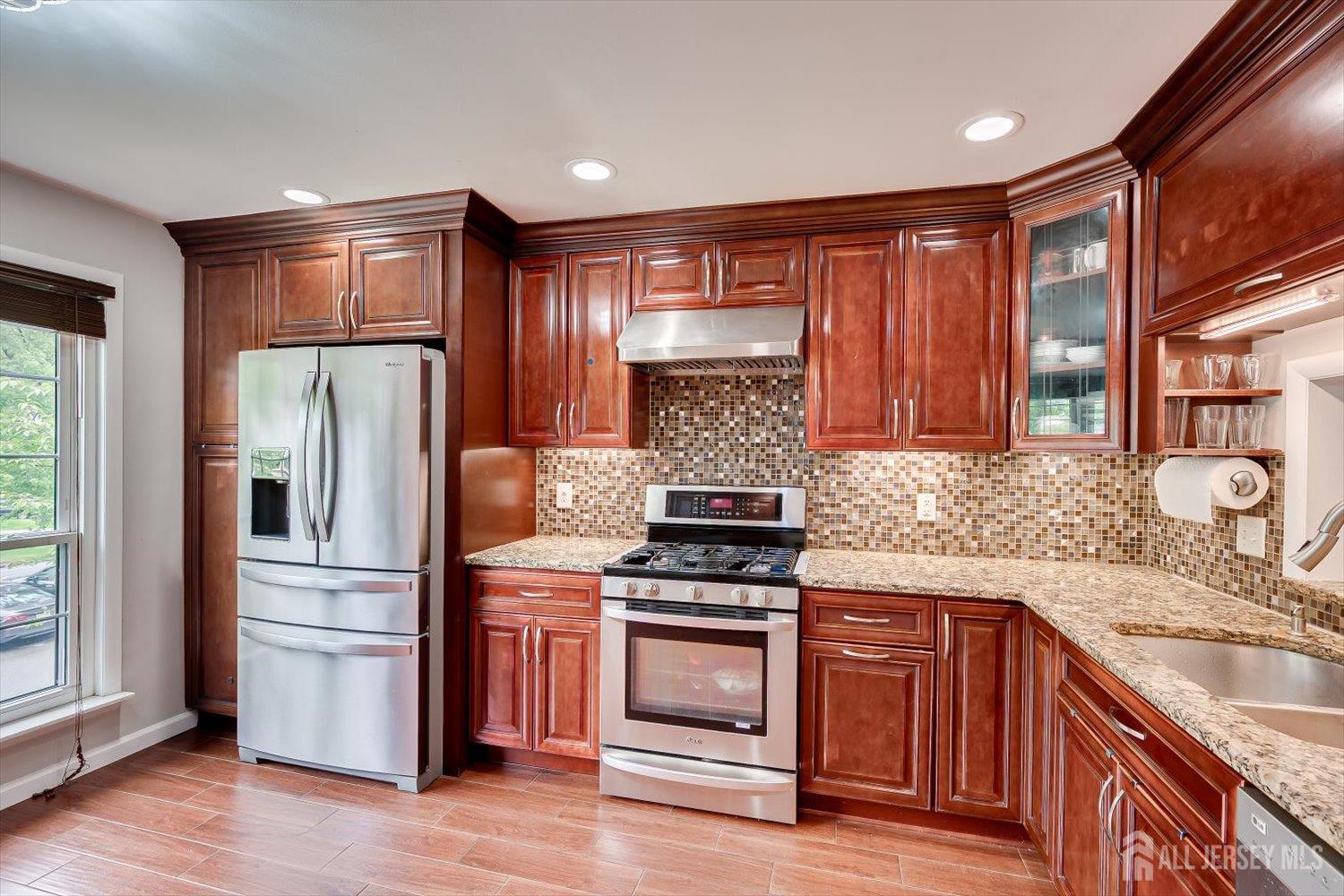 4506 Stonehedge Road Edison, NJ 08820 - Photo 25 of 51