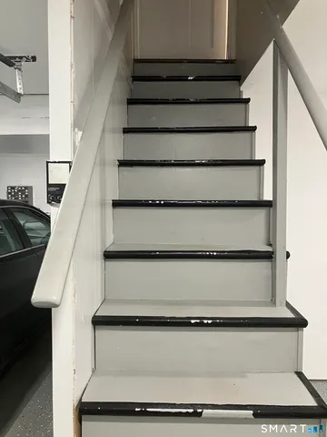 $325,000 | 29 Highview Street, Waterbury, CT 06708