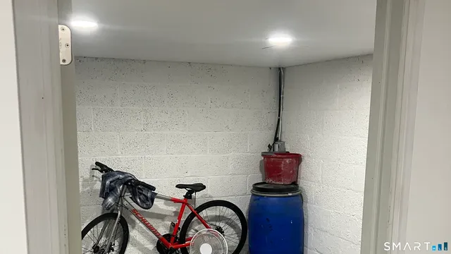 $325,000 | 29 Highview Street, Waterbury, CT 06708