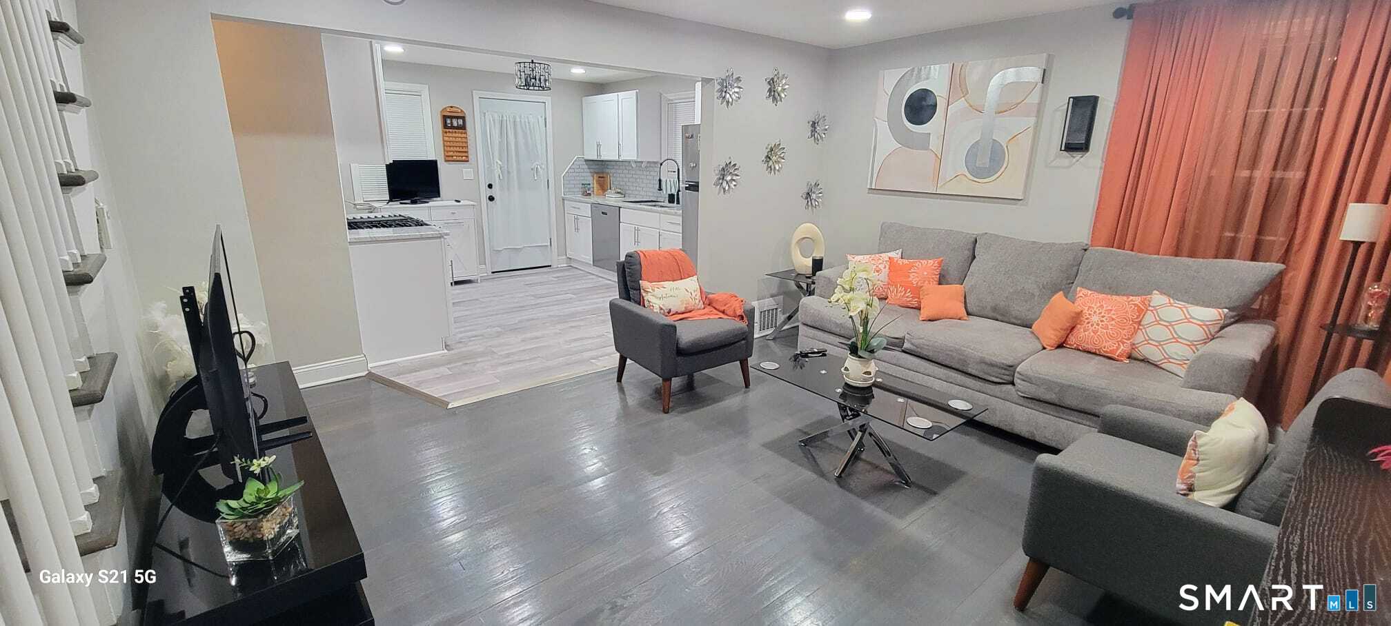 29 Highview Street Waterbury, CT 06708 - Photo 8 of 51