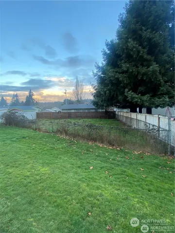 $164,900 | 910 Mill Avenue, Snohomish, WA 98290