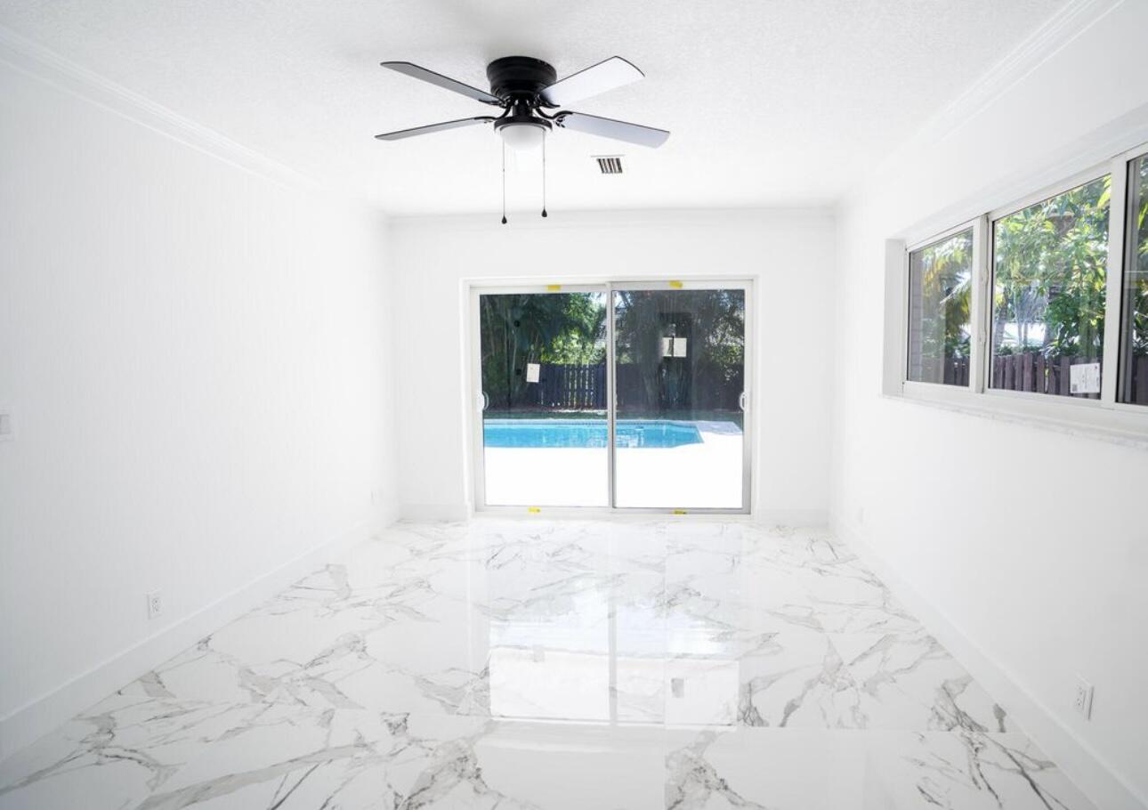 1070 Southwest 18th Street Boca Raton, FL 33486 - Photo 9 of 23 IMG_1123