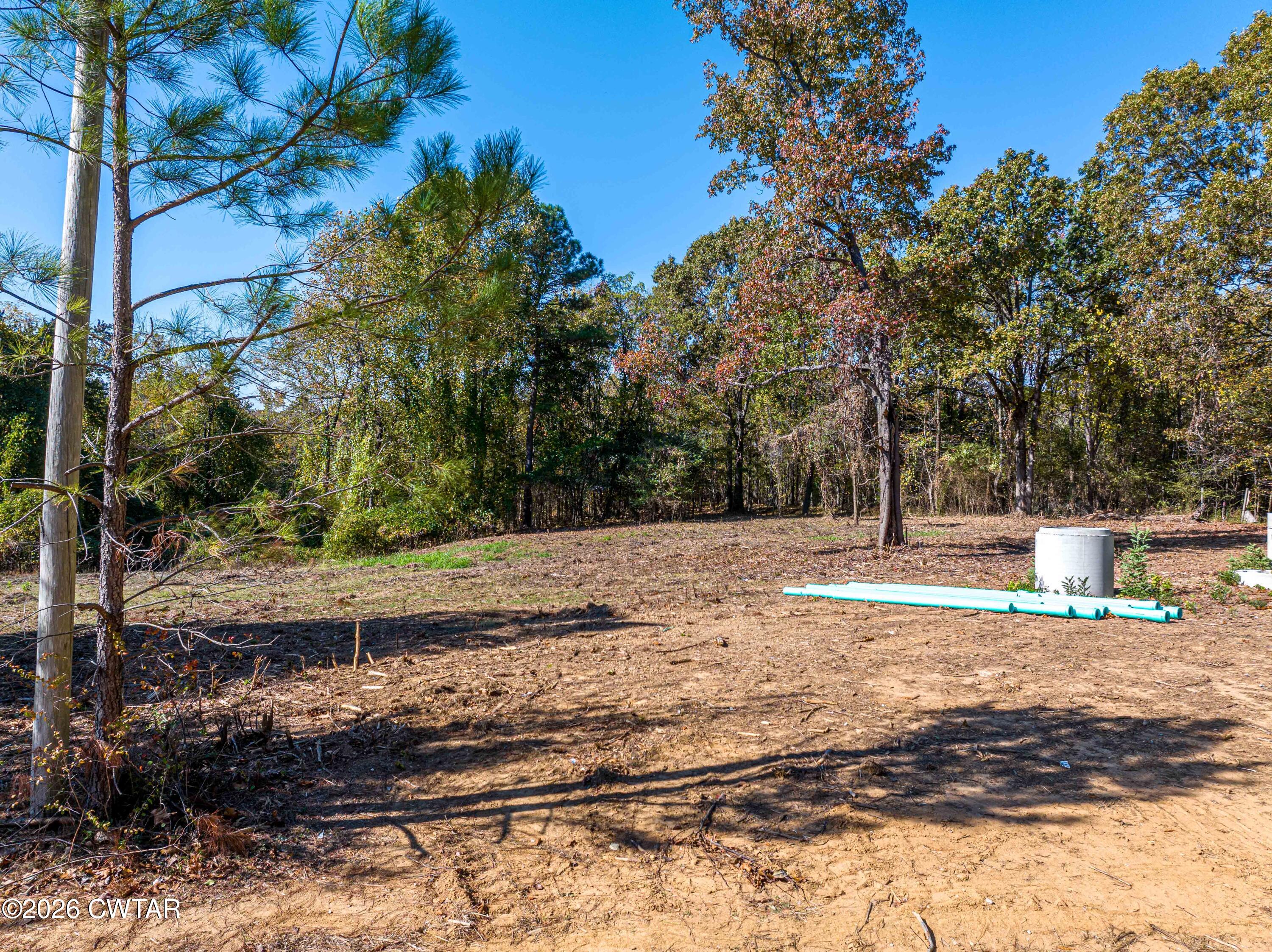 568 Baker Road Huntingdon, TN 38344 - Photo 8 of 21 a view of backyard with wooden fence