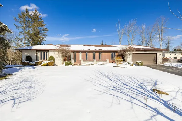 $308,000 | 307 Marblehead Drive, Greece, NY 14615