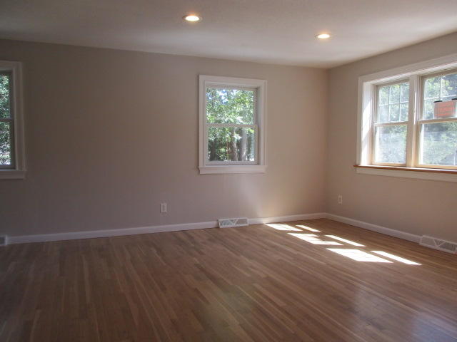 128 Snake Pond Road Forestdale, MA 02644 - Photo 5 of 23 017