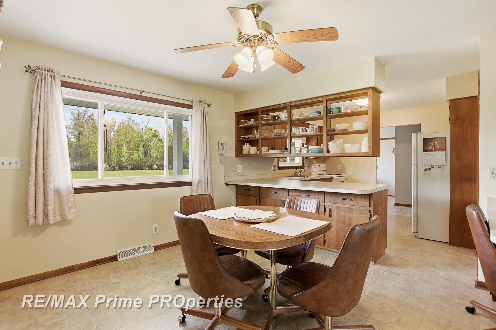 4301 East Curtis Road Birch Run, MI 48415 - Photo 13 of 59