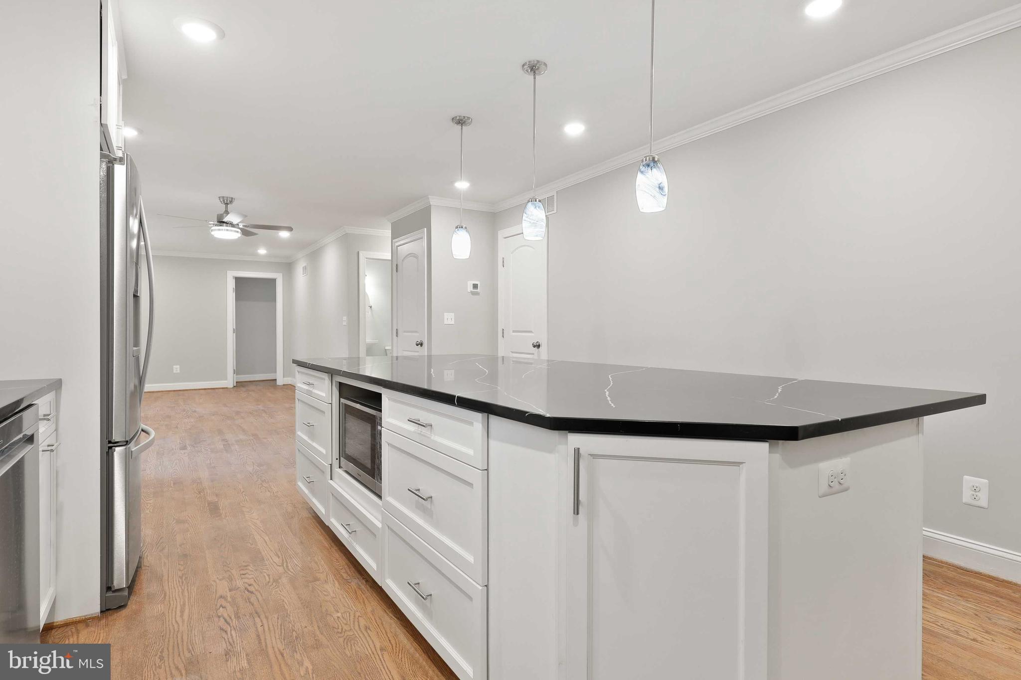 9501 Falls Road Potomac, MD 20854 - Photo 17 of 55 Kitchen