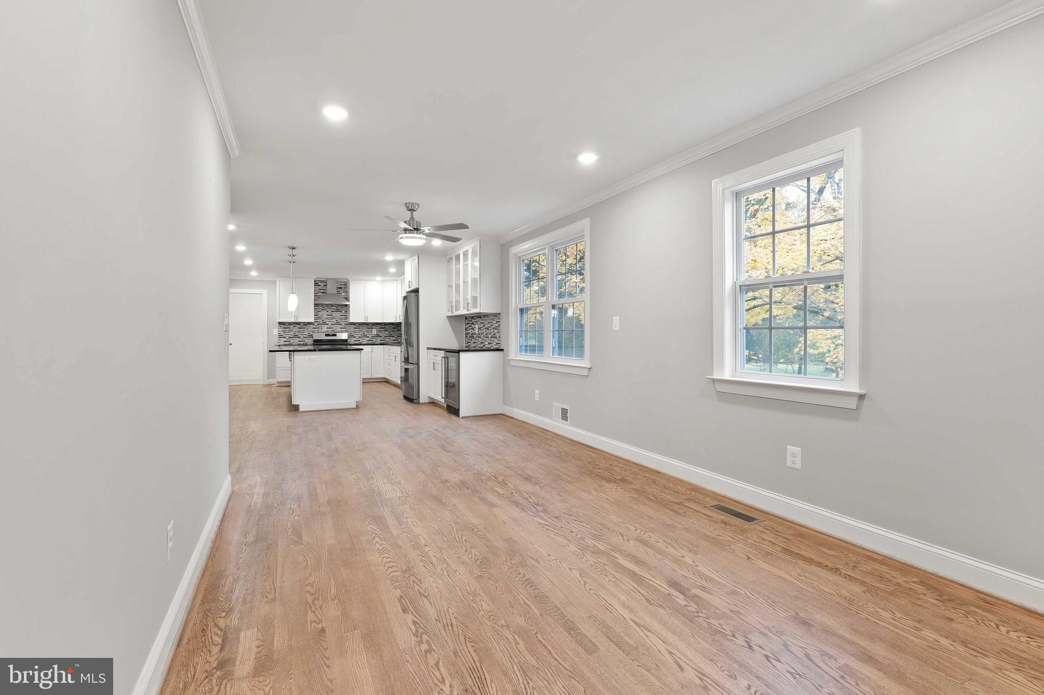 9501 Falls Road Potomac, MD 20854 - Photo 22 of 55 Dining Area
