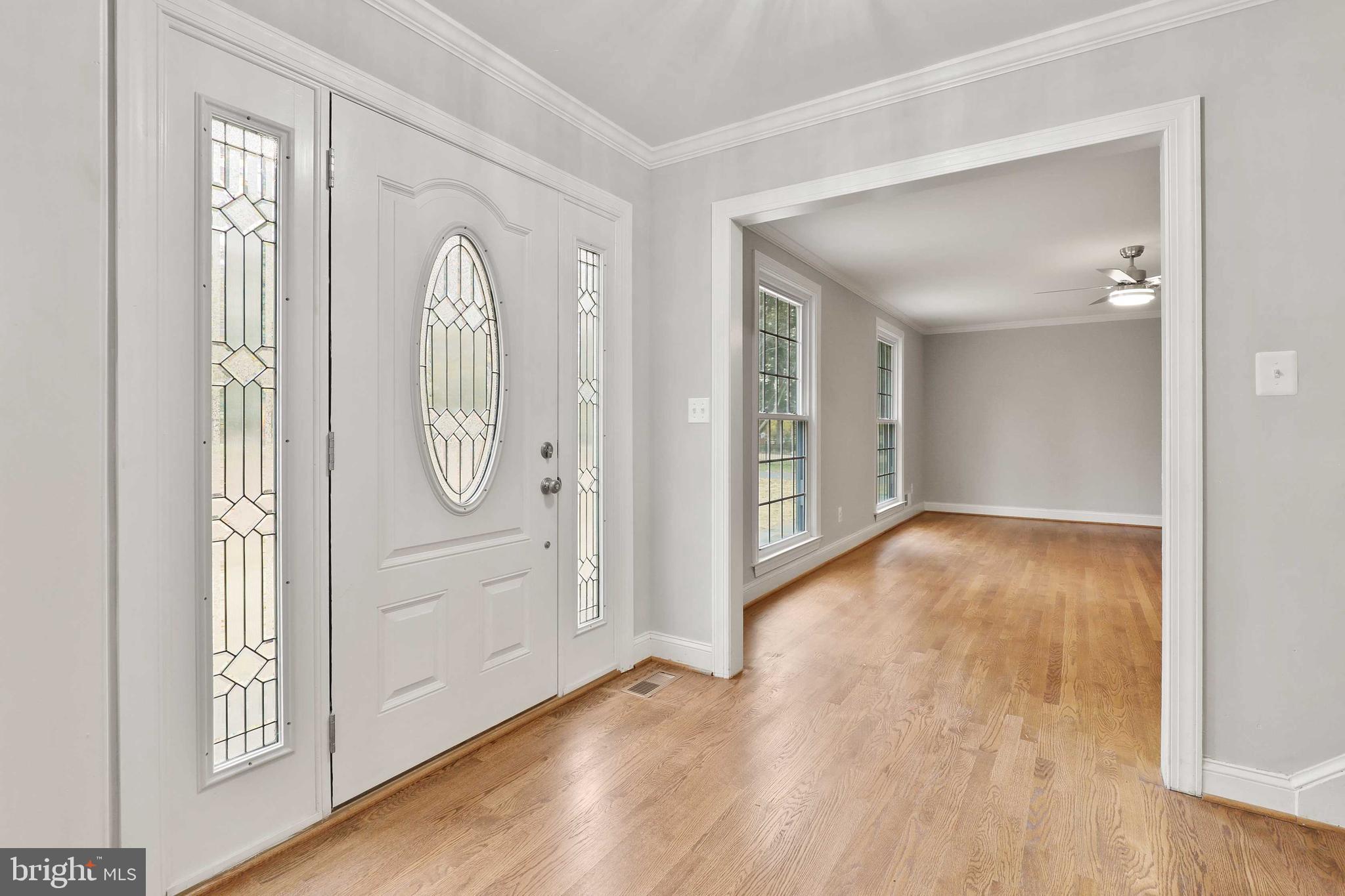 9501 Falls Road Potomac, MD 20854 - Photo 3 of 55 Foyer