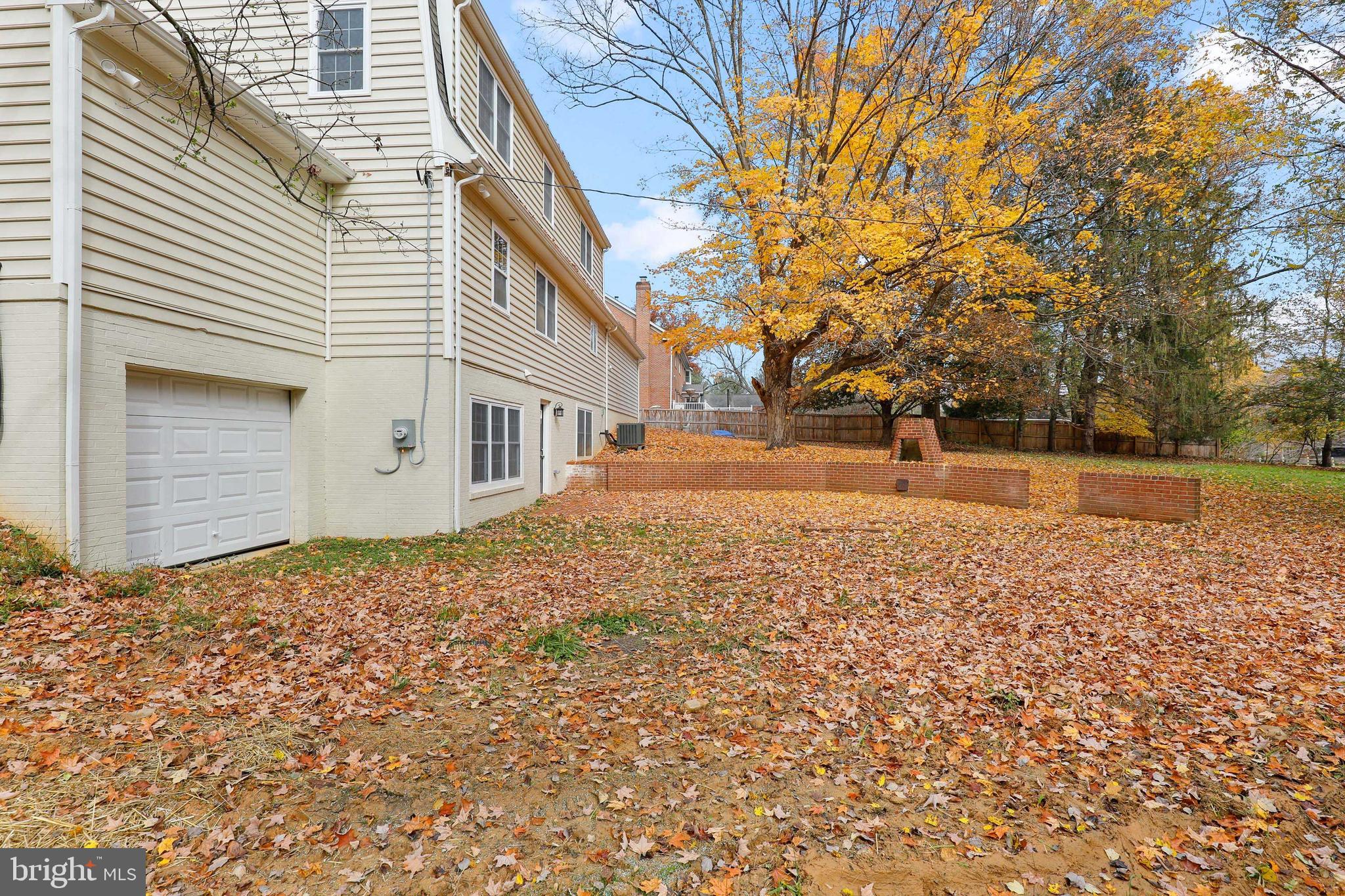 9501 Falls Road Potomac, MD 20854 - Photo 51 of 55 Rear Yard
