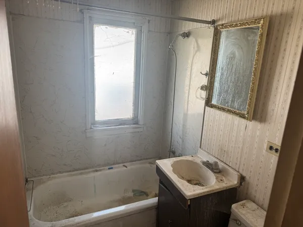 $189,900 | 10314 South Millard Avenue, Chicago, IL 60655