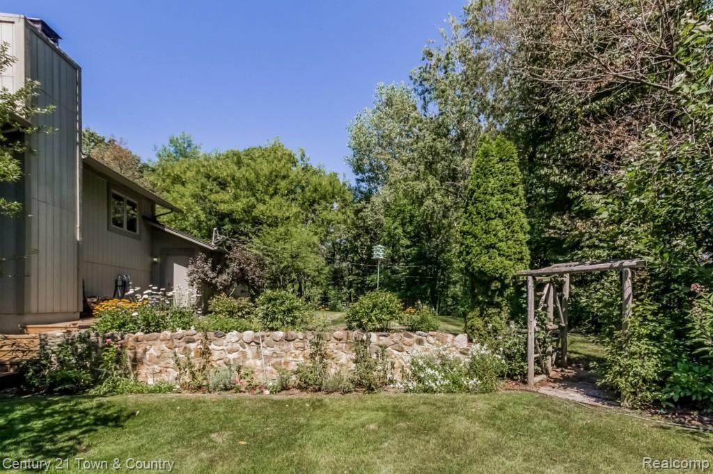 2950 Allen Road Ortonville, MI 48462 - Photo 47 of 72 Exterior