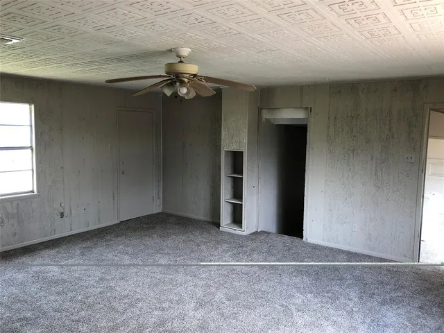 $100,000 | 143 North Oak Lee Drive, Onalaska, TX 77360