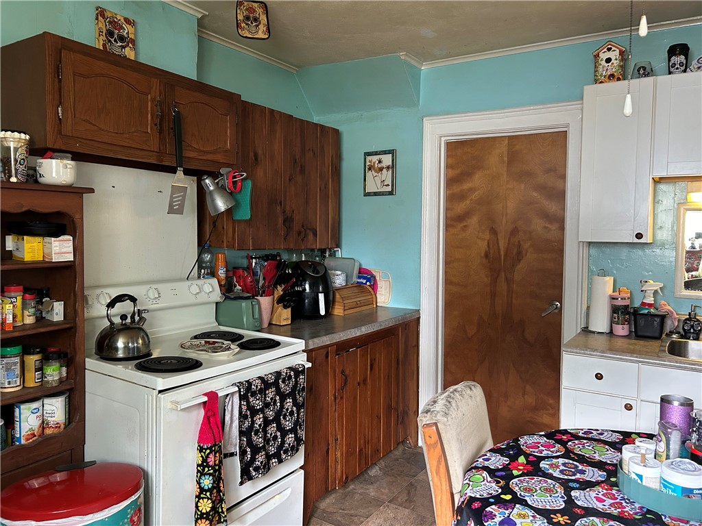 10 Baker Street Oneonta, NY 13820 - Photo 2 of 26