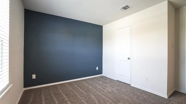 $1,900 | 807 Old Bluff Lane, Royse City, TX 75189