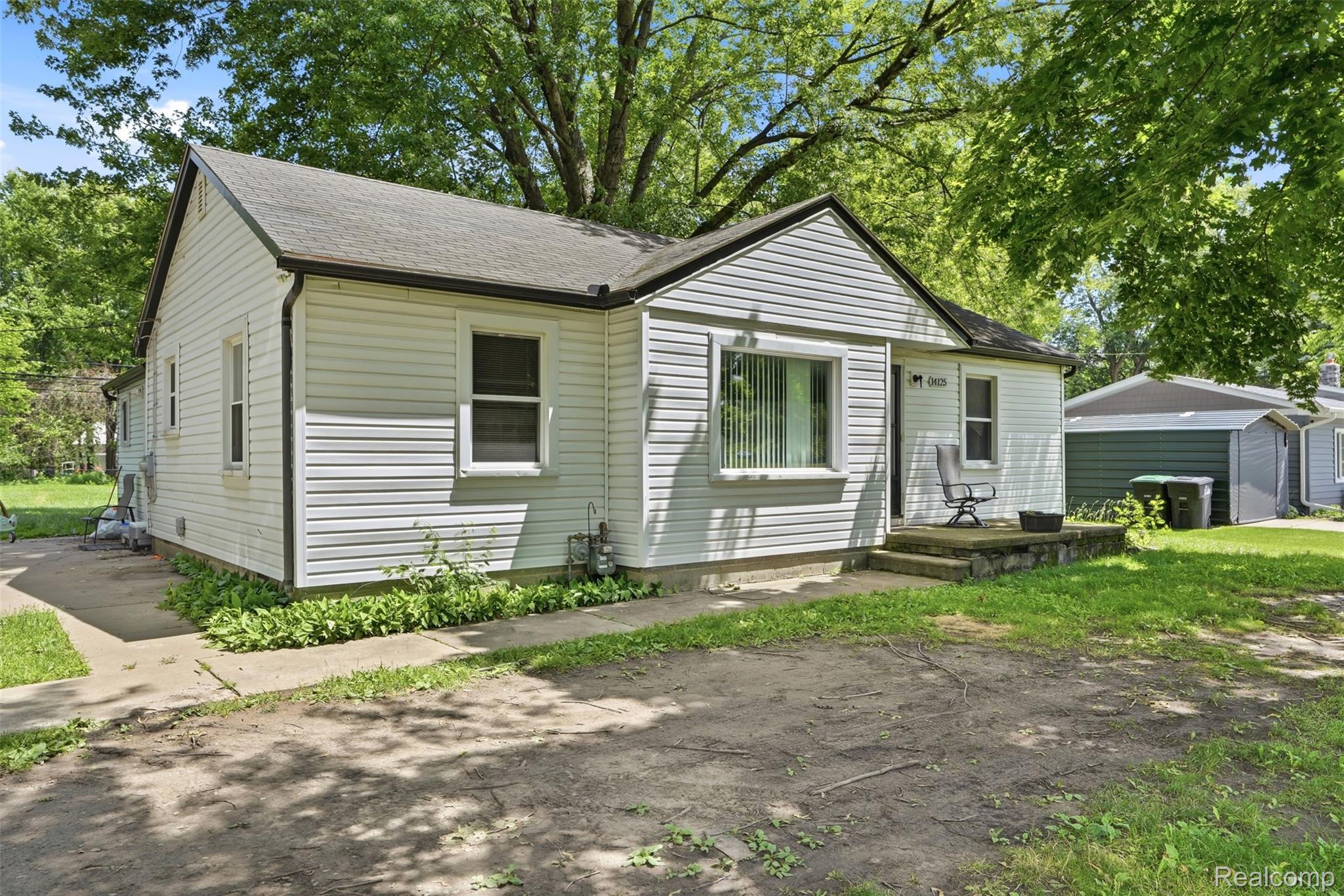 14125 Racho Boulevard Taylor, MI 48180 - Photo 1 of 25 014.jpg
