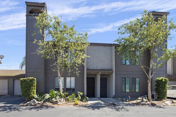 $199,000 | 867 Greenfield Avenue, Hanford, CA 93230