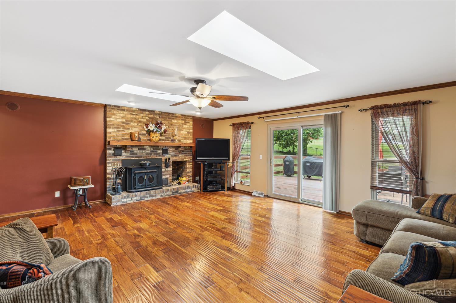 5027 West Fork Road Cincinnati, OH 45247 - Photo 4 of 35 Gallery Image 4