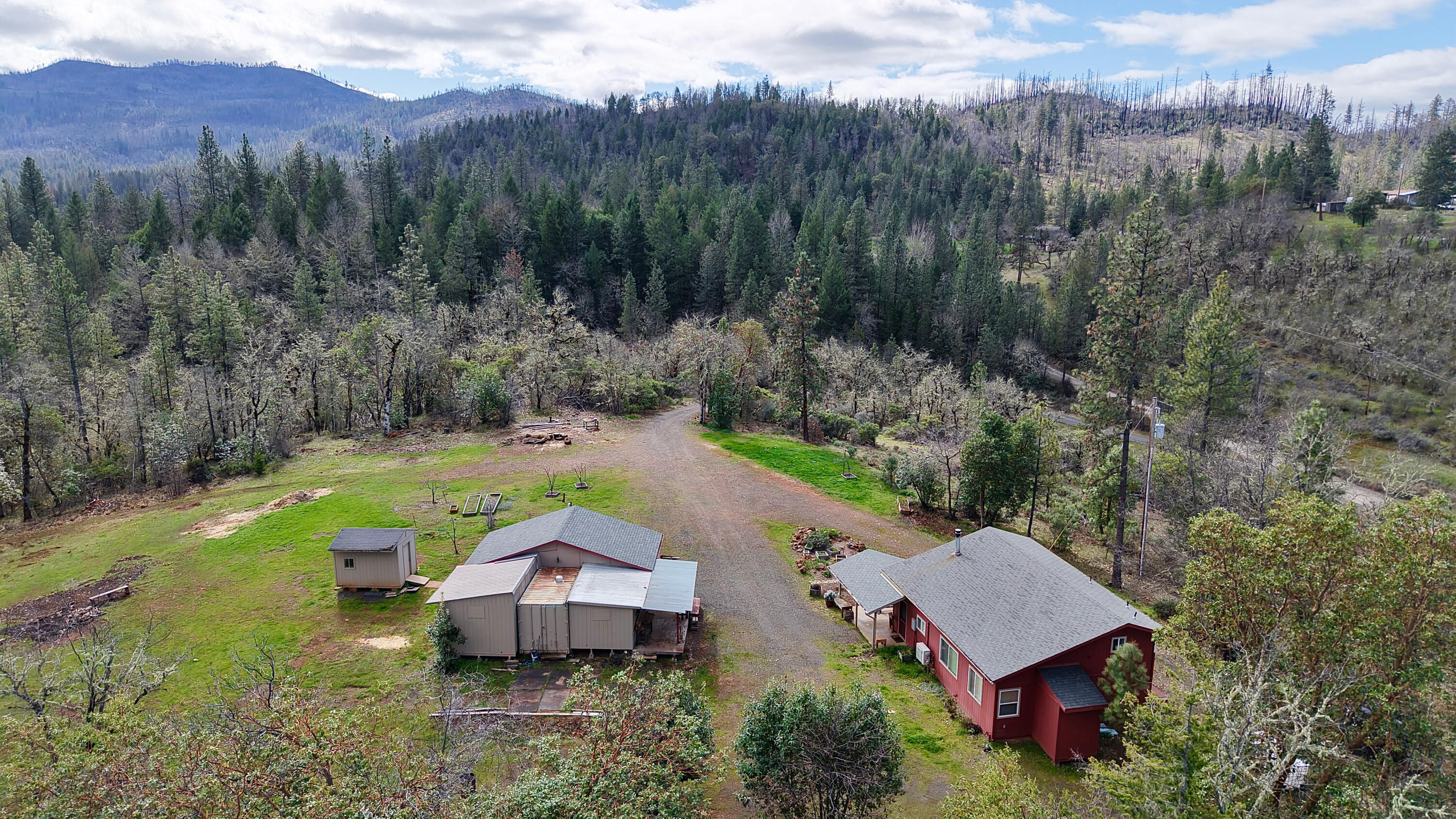 509 Derby Road Eagle Point, OR 97524 - Photo 37 of 49 House & Shop