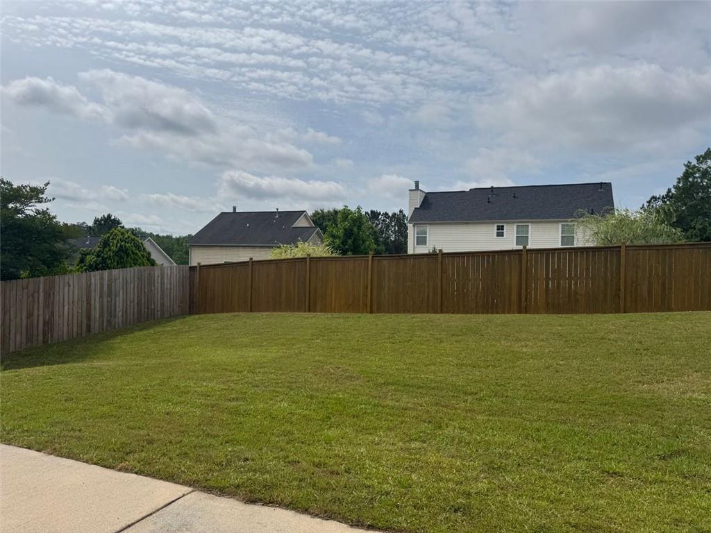 5432 Village Ridge Fairburn, GA 30213 - Photo 18 of 18 a view of a backyard