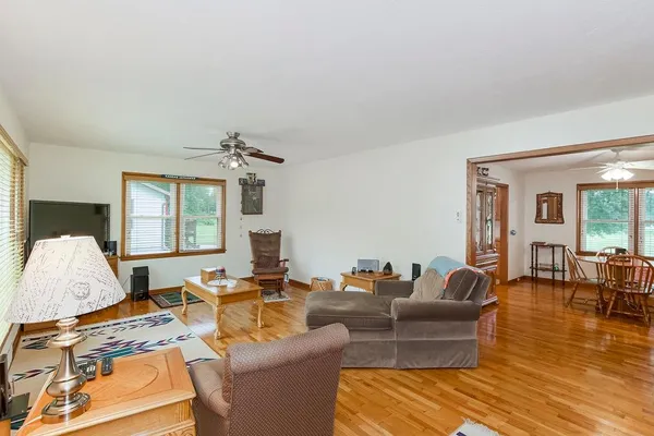 $384,500 | 911 Limit Street, Leavenworth, KS 66048