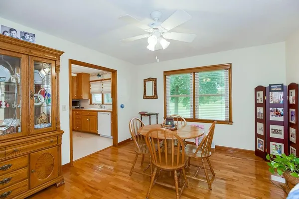 $384,500 | 911 Limit Street, Leavenworth, KS 66048