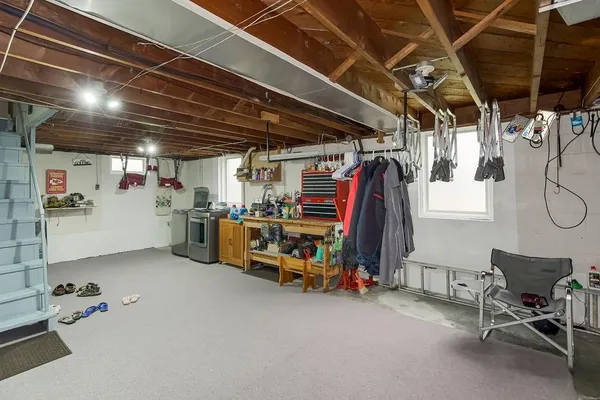 $384,500 | 911 Limit Street, Leavenworth, KS 66048