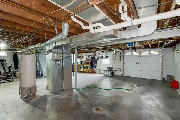 $384,500 | 911 Limit Street, Leavenworth, KS 66048