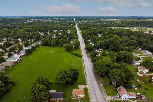 $385,000 | 911 Limit Street, Leavenworth, KS 66048