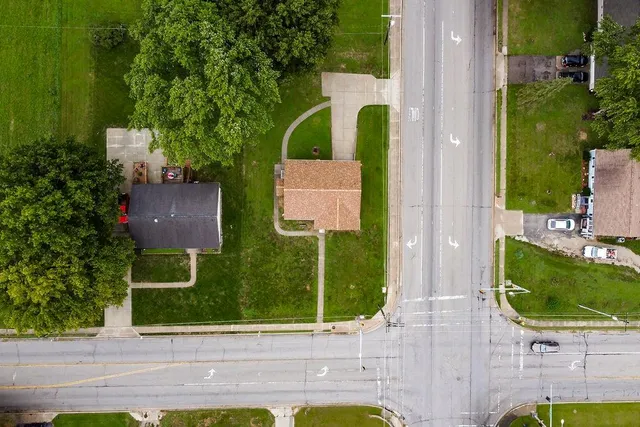 $385,000 | 911 Limit Street, Leavenworth, KS 66048