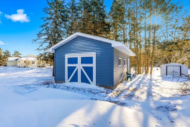 $339,900 | 6037 Aztec Trail, North Branch, MN 55056