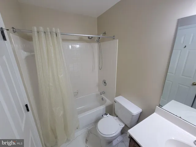 $2,500 | 11 Whistler Court, Wilmington, DE 19808