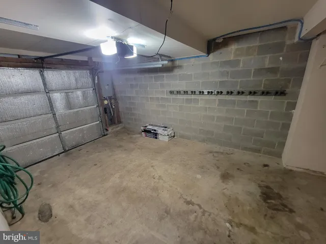 $2,500 | 11 Whistler Court, Wilmington, DE 19808